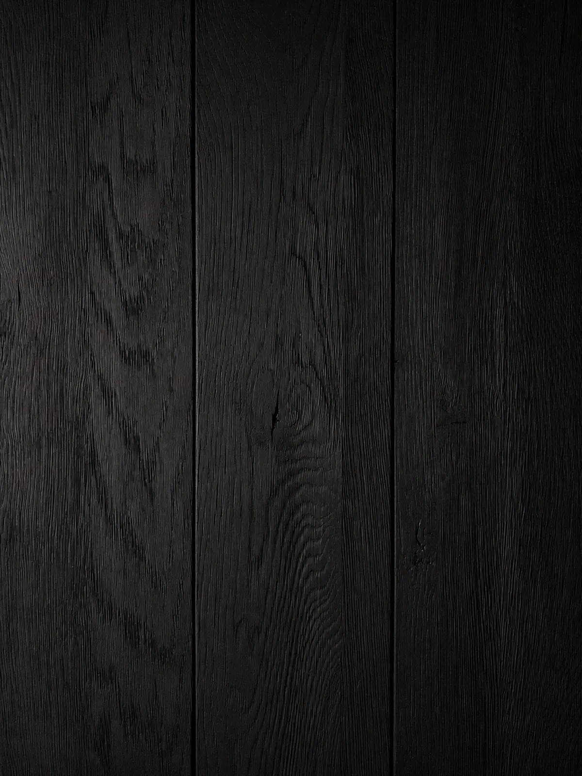 Black Oak — tiefschwarze Eichen-Wandpaneele von A8P